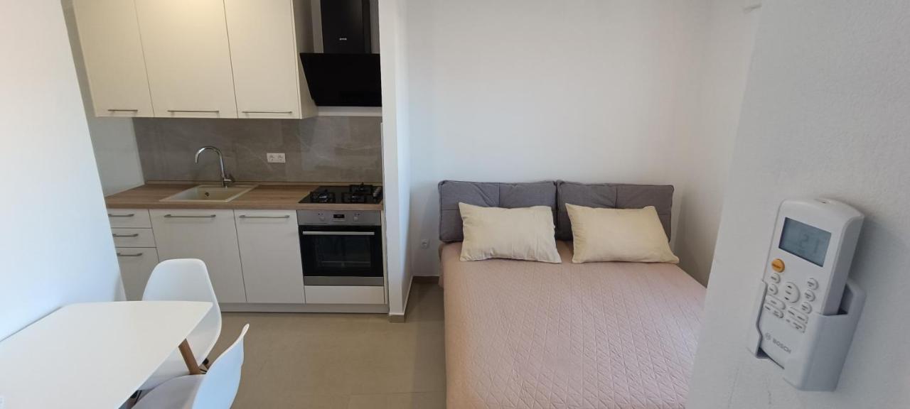 Apartmani Jasminka Водице Екстериор снимка
